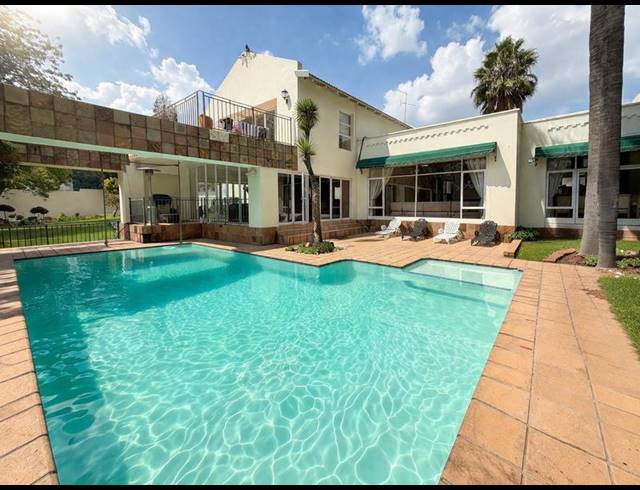 5 BEDROOM PROPERTY TO RENT IN BRYANSTON